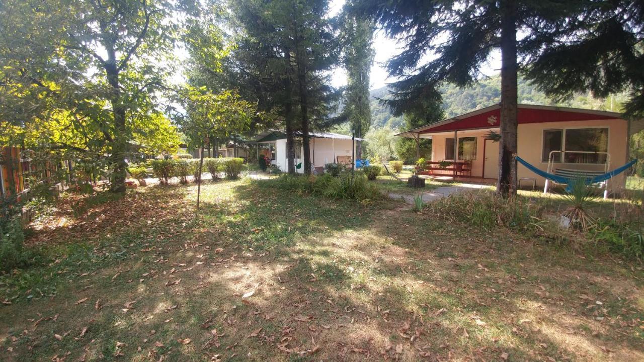 Къща За Гости Дъга Cherni Osum Exterior foto